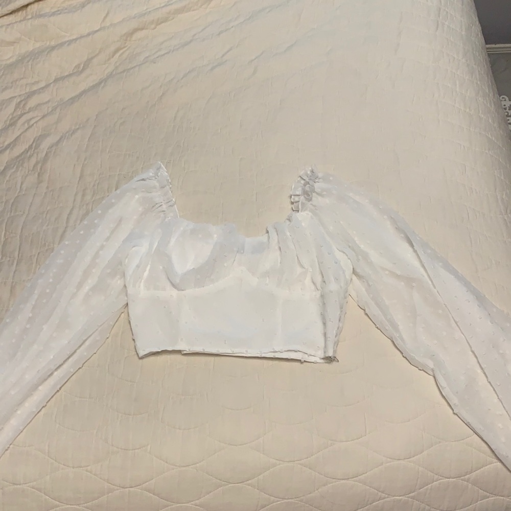 super cute white top